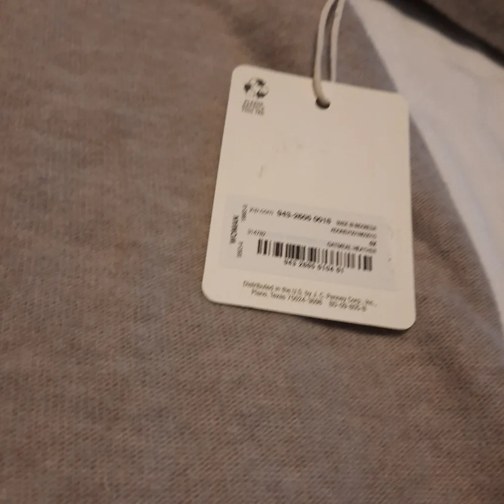 Off-Shoulder Sweater - Picture 6 of 13
